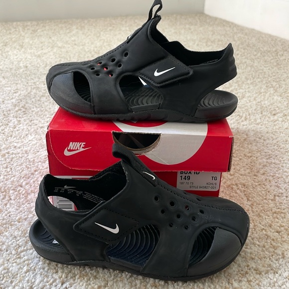 NIKE Sunray Protect 2 size 10c black/white - Picture 3 of 9